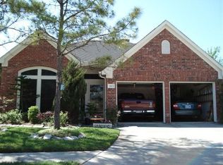 3503 Crescent Dr, Pearland, TX 77584