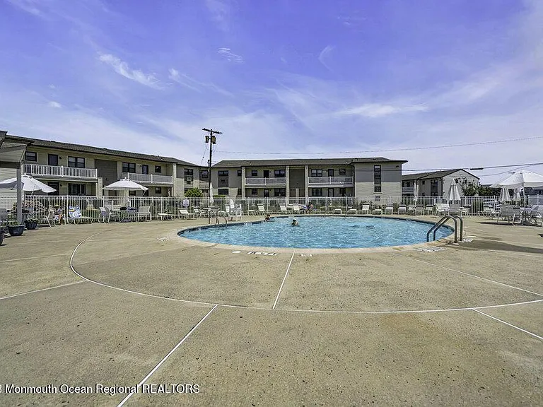 Wharfside Dr — Photo 10