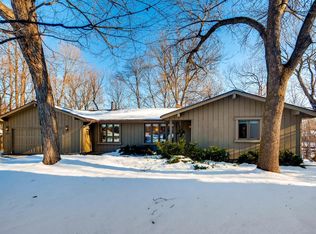 2713 Cedar Ln, Burnsville, MN 55337