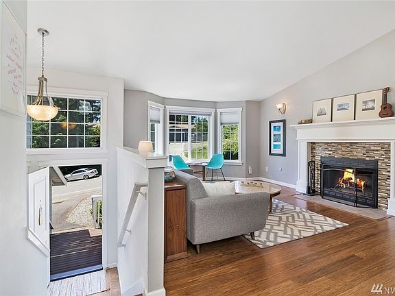 2nd image of 2515 112th Dr SE