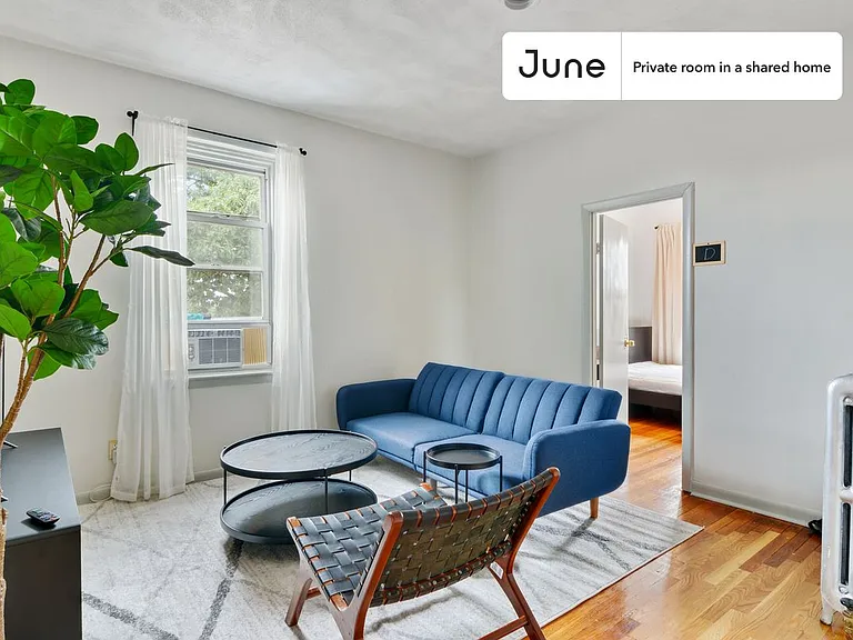 48 Brighton Ave #B — Photo 4