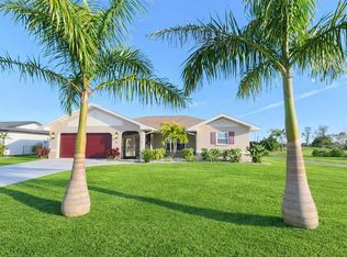 7 Oakland Hills Ct, Rotonda West, FL 33947