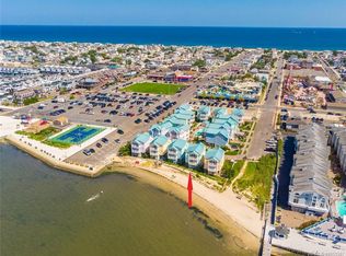 806 W Bay Club Ln, Beach Haven, NJ 08008