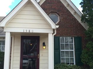 1580 Beaver Trail Dr, Cordova, TN 38016