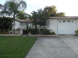7010 Fox Hollow Dr, Port Richey, FL 34668