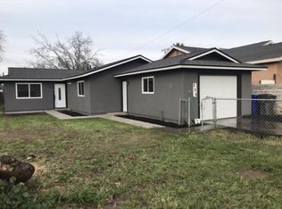 336 W Petunia St, Farmersville, CA 93223