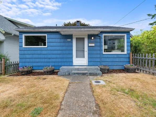 3372 Harrison Ave, Astoria, OR 97103
