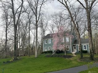 1590 W Choctaw Dr, London, OH 43140