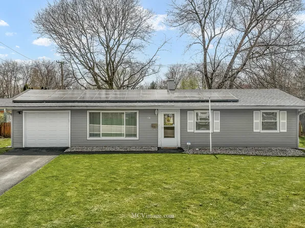37 Circle Dr E, Montgomery, IL 60538