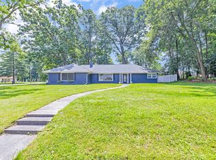 1603 Shoemaker Dr, Jackson, MI 49203