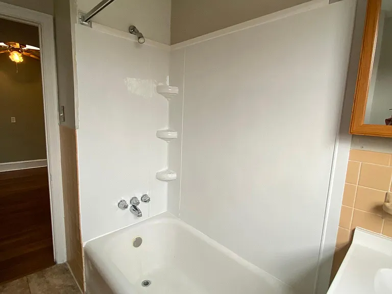 49 N York Rd #2 — Photo 11