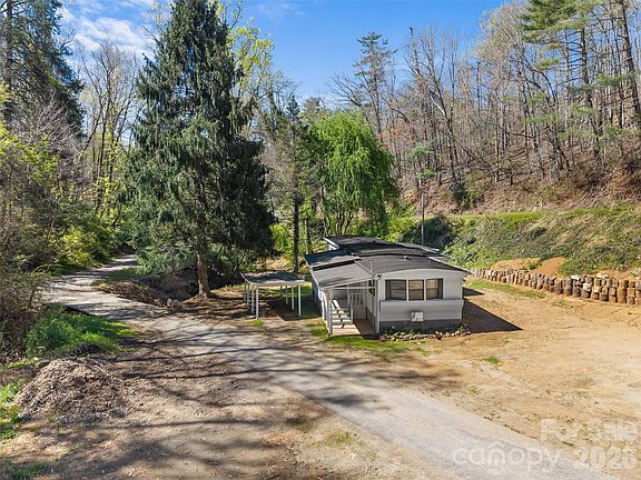 3rd image of 40 Morning Dove Ln