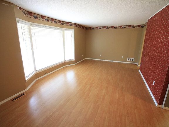 2nd image of 1226 Ginger St
