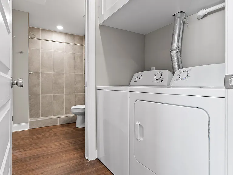 621 E MLK — Photo 10