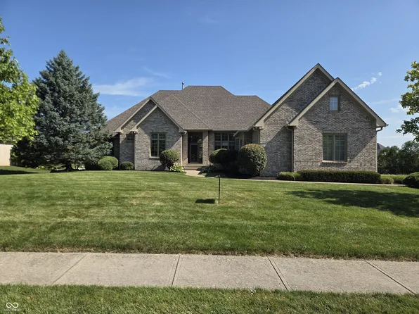 2434 Winfield Dr, Carmel, IN 46032