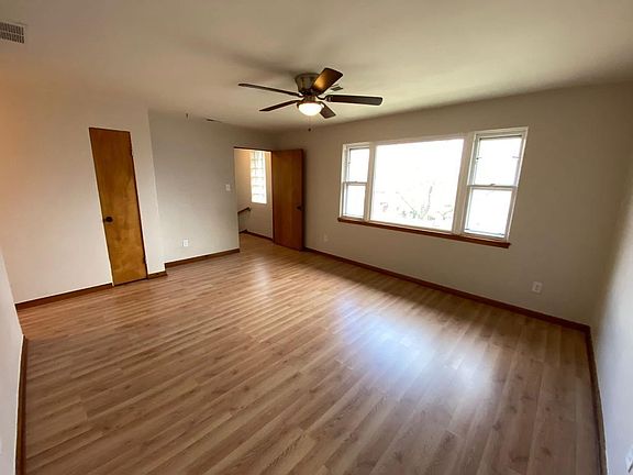 3rd image of 4232 Drummond St Floor 2