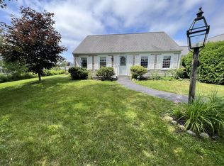 33 Starboard Dr #33, Cape Elizabeth, ME 04107
