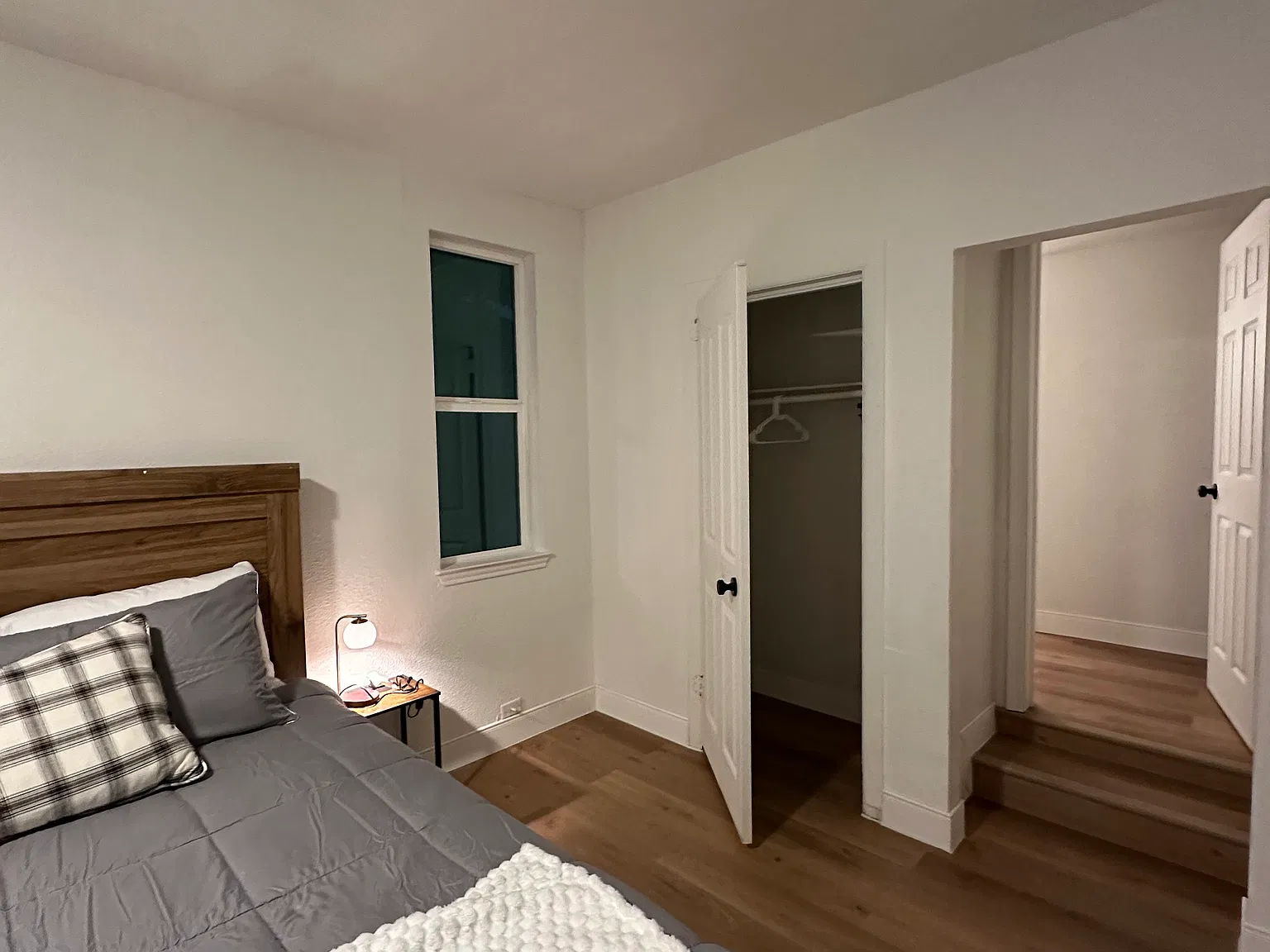 6 bed, 1722 sqft, $1,900 — Photo 3