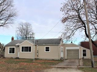 105 S Joy St, Tampico, IL 61283