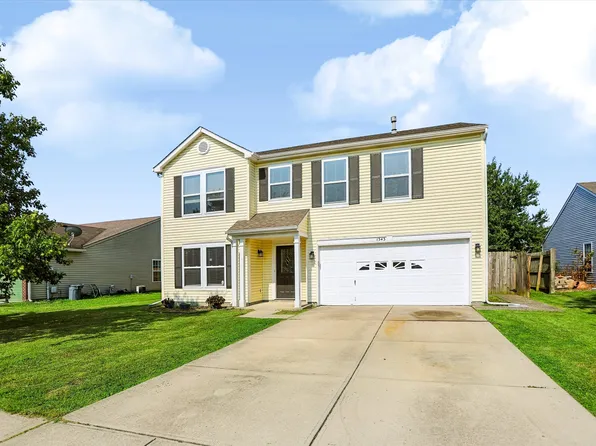 1343 Jasmine Dr, Greenfield, IN 46140
