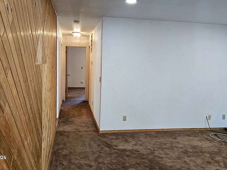 1335 W Scenic Dr #B — Photo 3