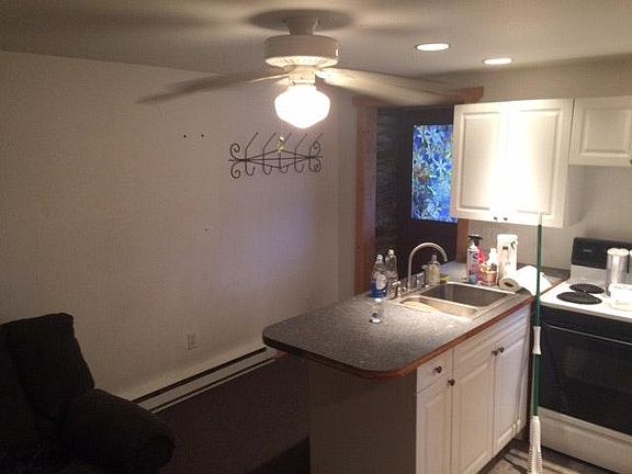 5th image of 240 High St #B
