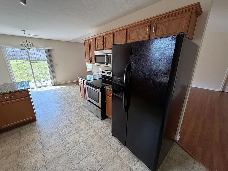 205 Apa Way — Photo 4