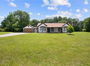 135 Bowen Rd, Stockbridge, GA 30281