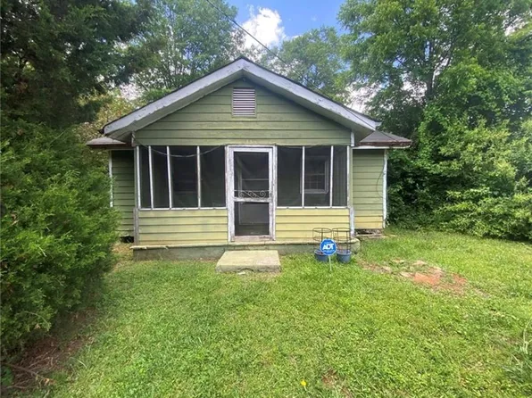118 Perry St, Monroe, GA 30655