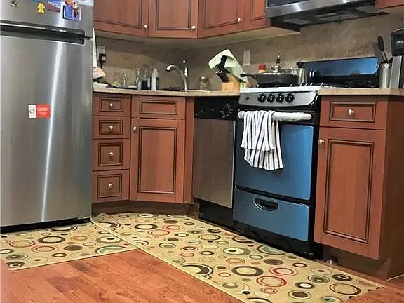 3rd image of 1737 E 21st St #1A