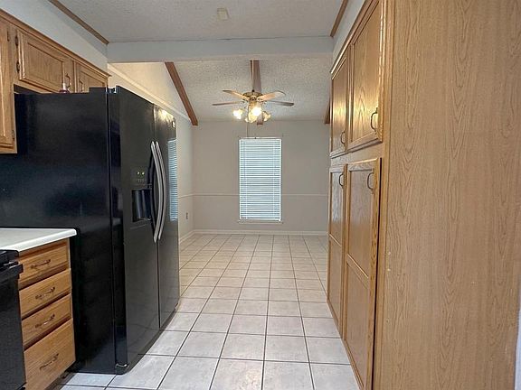 4th image of 1406 Lee Dr