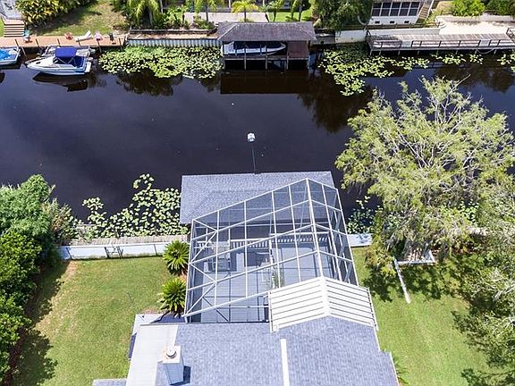 3rd image of 4480 Canal Dr