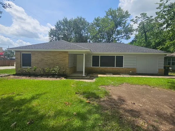 903 Callahan Ave, Conroe, TX 77301