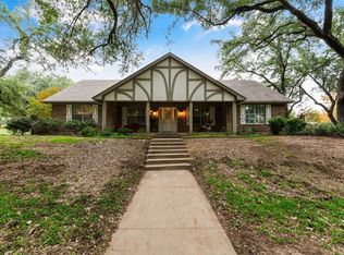 1000 Willowcreek Rd, Cleburne, TX 76033