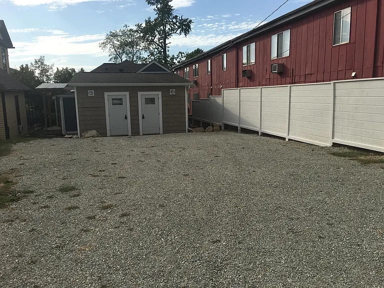 325 S Grant St — Photo 30