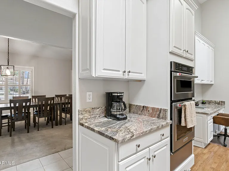 8611 W Foothill Dr — Photo 23