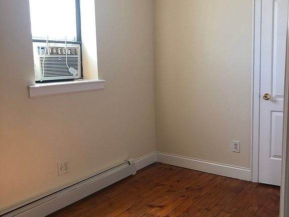 3rd image of 315 7th Ave APT 2