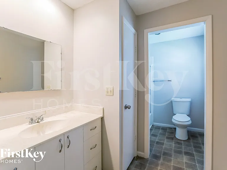 8405 E 47th St — Photo 13