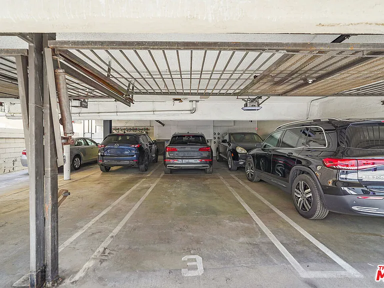 11952 Darlington Ave #3 — Photo 38