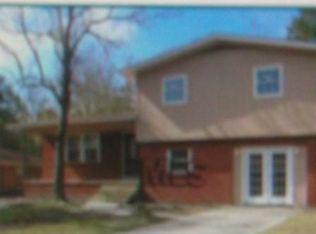 4203 Londontown Rd, Pascagoula, MS 39581