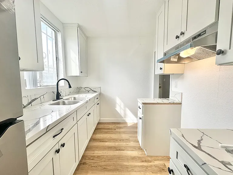826 W Colden Ave #4 — Photo 8
