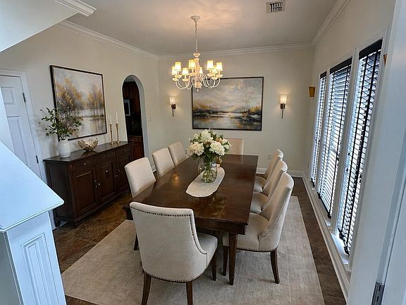 3rd image of 400 Caribe Pl N