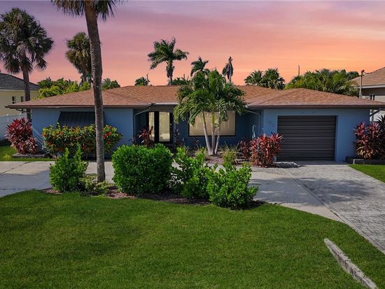 5322 Cortez Ct, Cape Coral, FL 33904