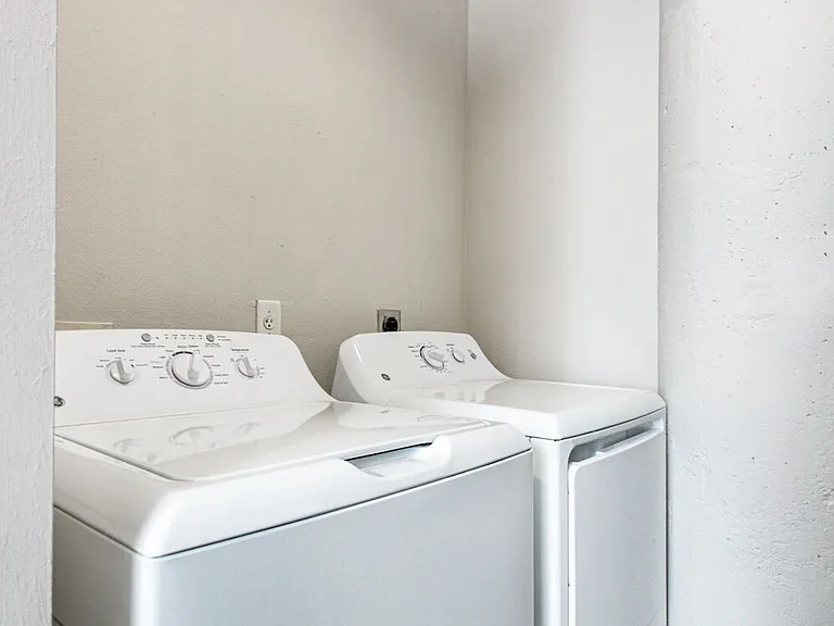 American Can Apartments — Photo 14