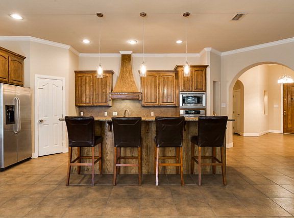 5th image of 3602 Florencia Ct