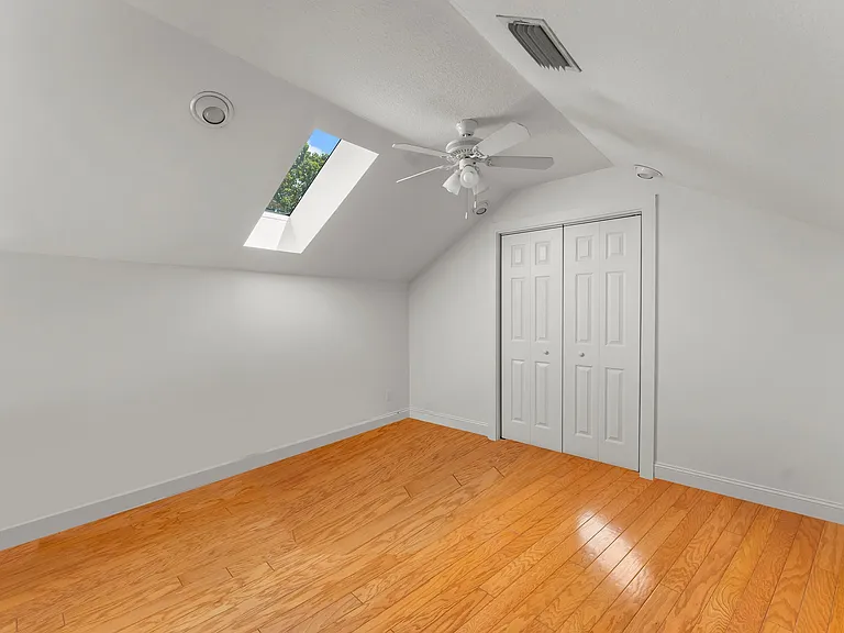 102 Sunset Cir — Photo 31