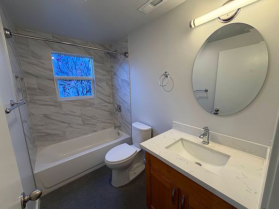 5th image of 9059 3rd Ave NW