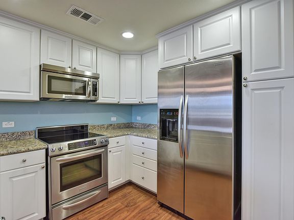 5th image of 809 Auzerais Ave Unit 302