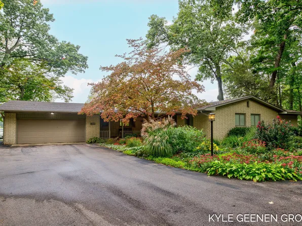 822 Pine Bay Ave, Holland, MI 49424