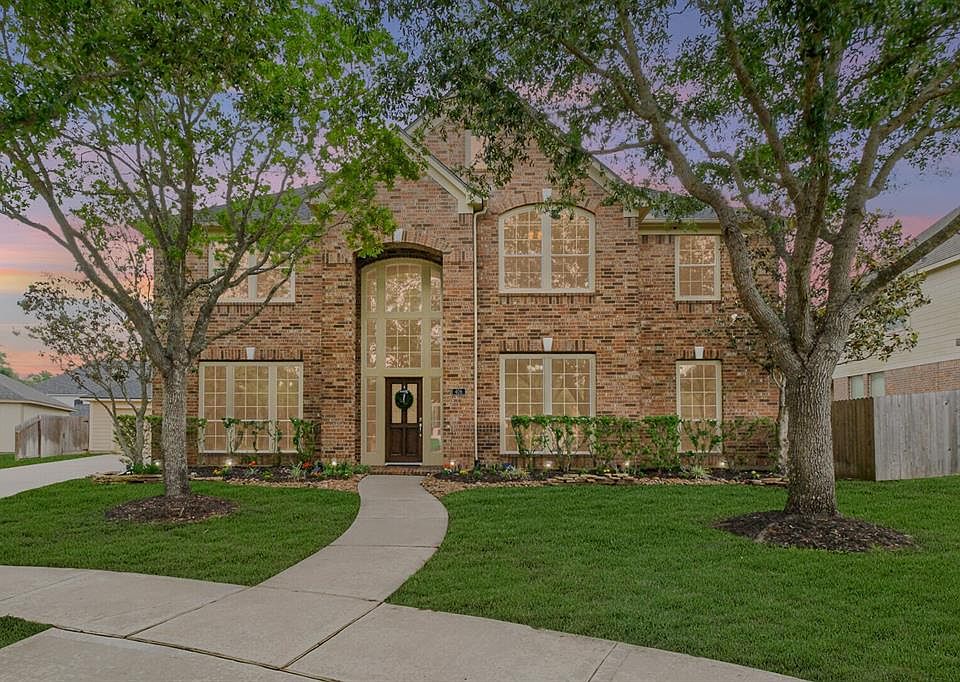 1st image of 406 Catalina Breeze Court
